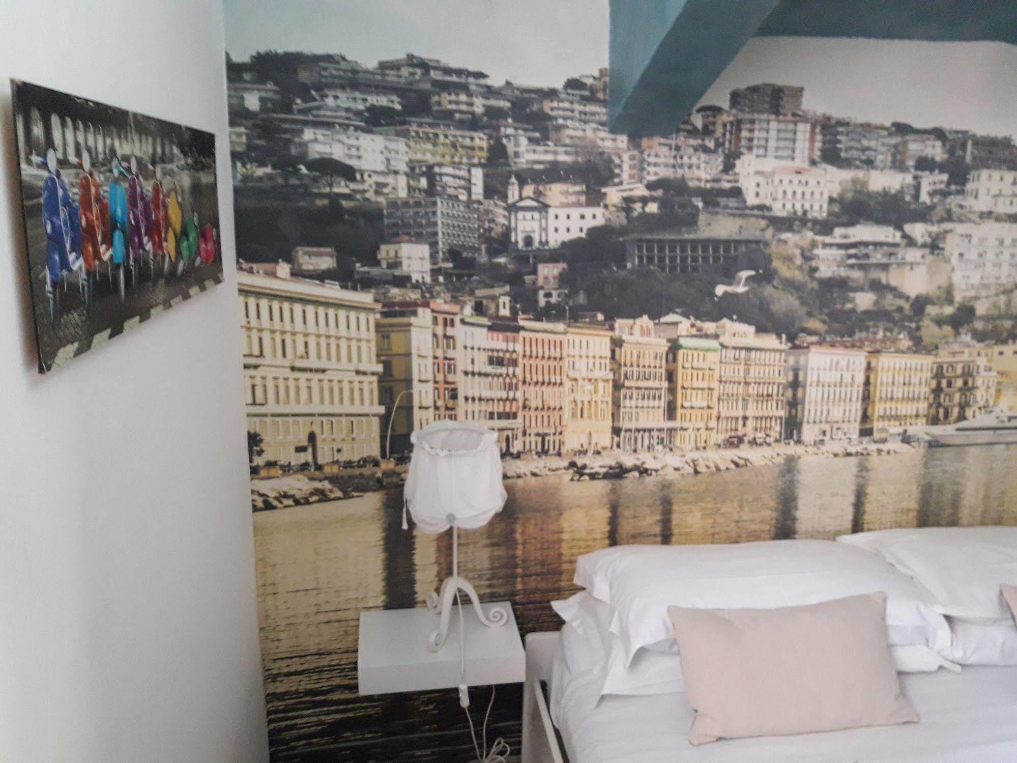 Palazzo Satriano 3* Neapel